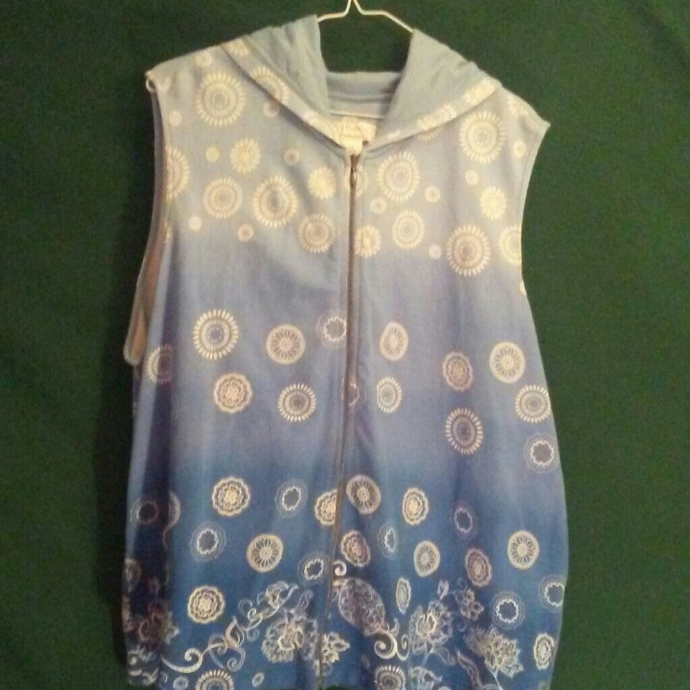 Sleeveless Zipper Jacket